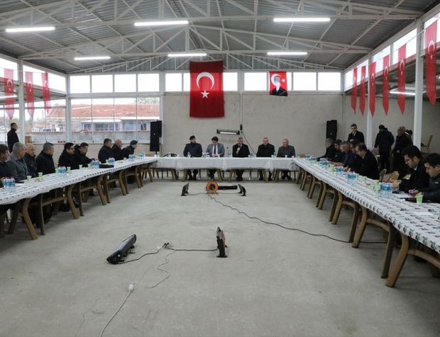 Edirne Valisi Sezer köy ziyaretlerini sürdürüyor
