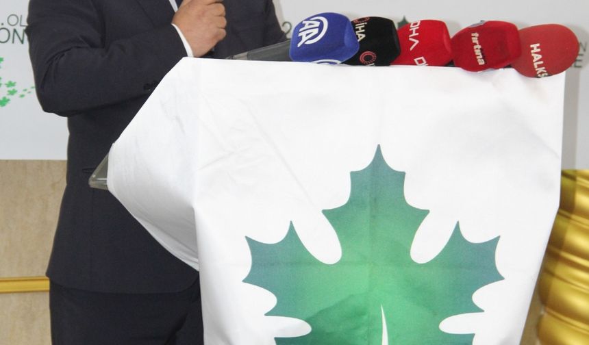 Gelecek Partisi Genel Başkanı Davutoğlu, partisinin Sakarya il kongresine katıldı
