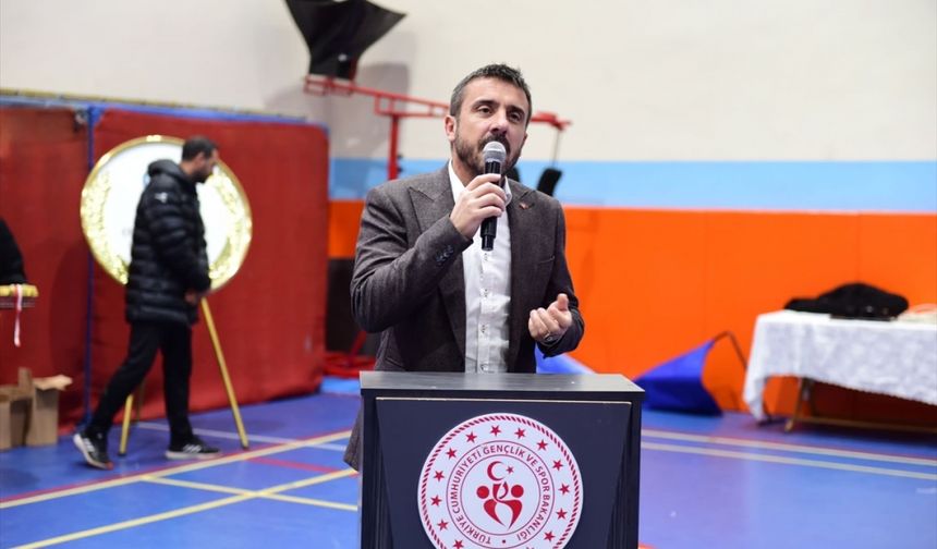 Kestel Belediyesi merhum milli güreşçi Reşit Karabacak'ı güreş turnuvasıyla andı