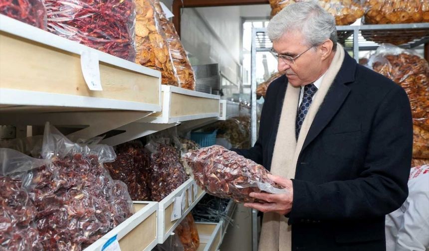 Sakarya'da belediyenin tesisinde 3 ayda 10 ton sebze ve meyve kurusu üretildi